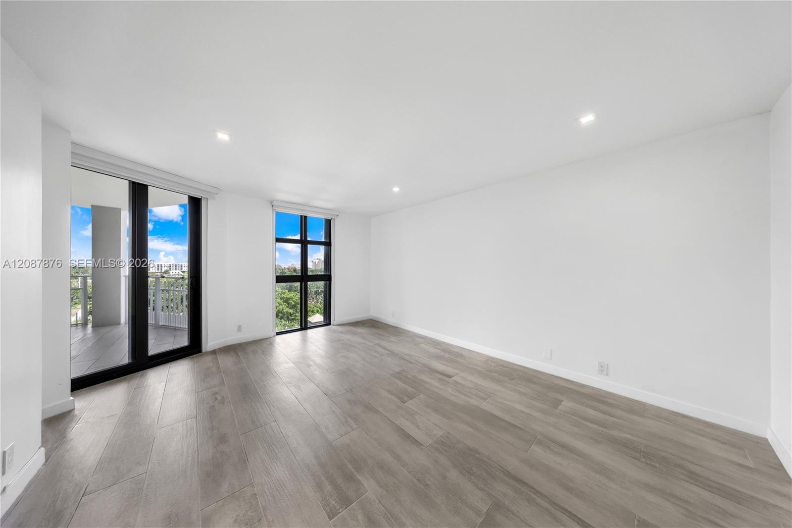 1000 Quayside Terrace