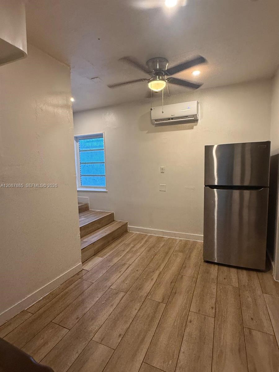 2484 SW 10th Street