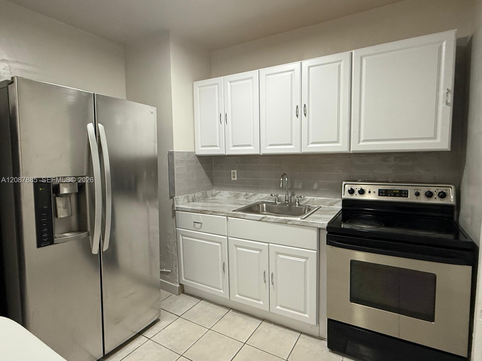2484 SW 10th Street