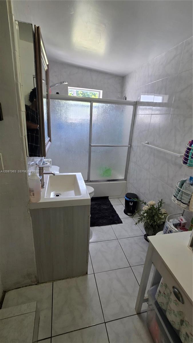350 NW 188th Street