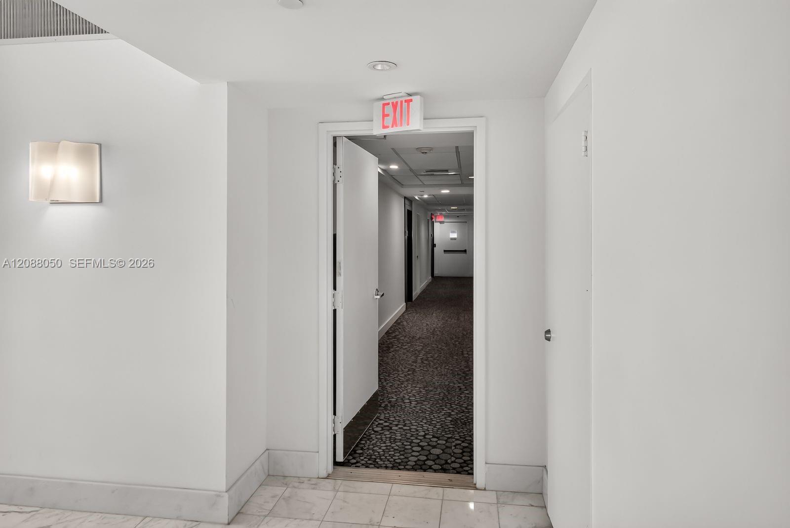 1000 West Avenue