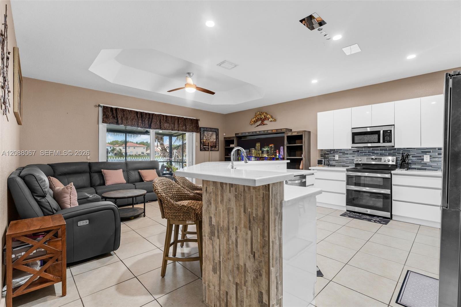 3985 NE 15th Street