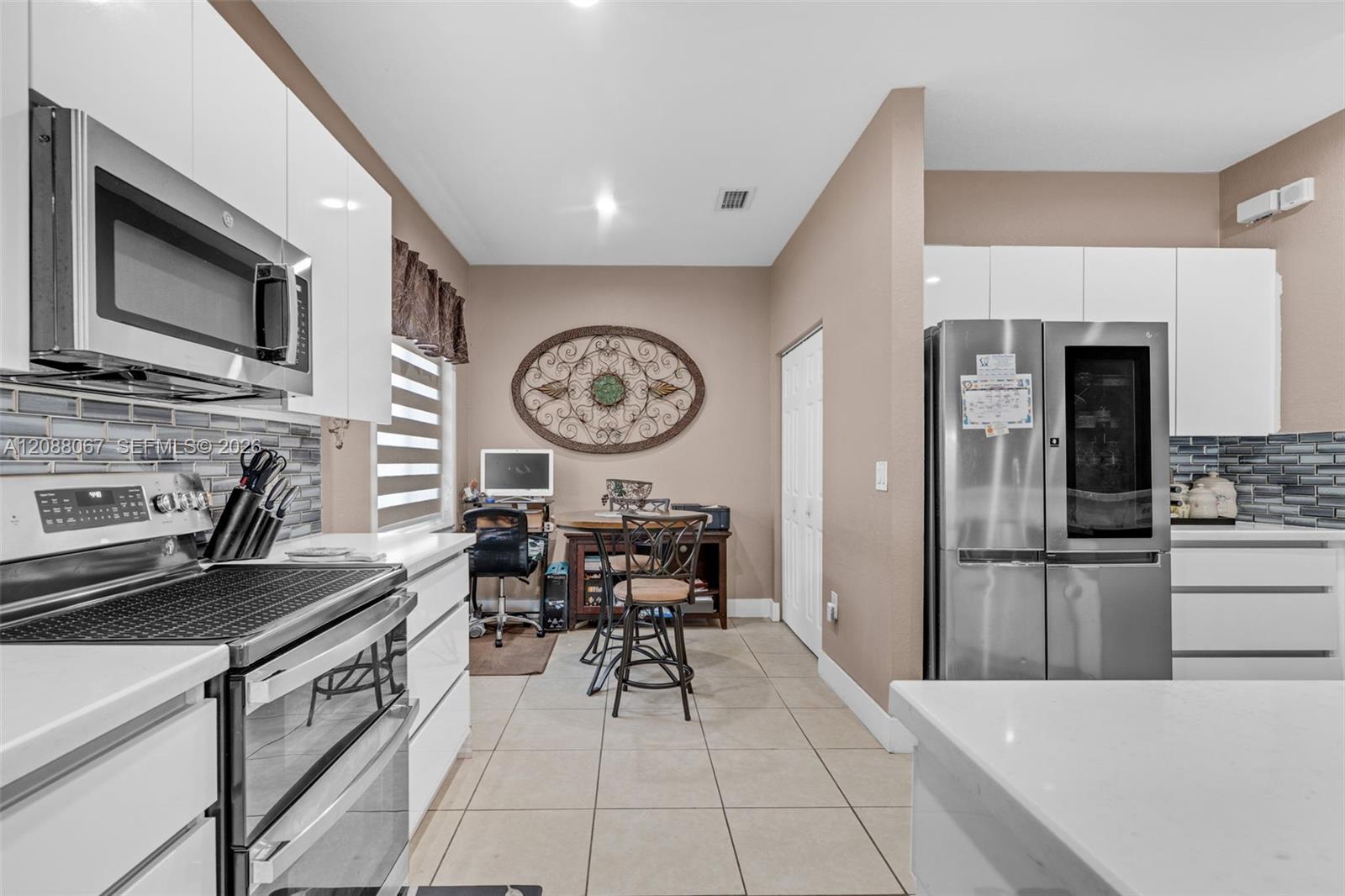 3985 NE 15th Street