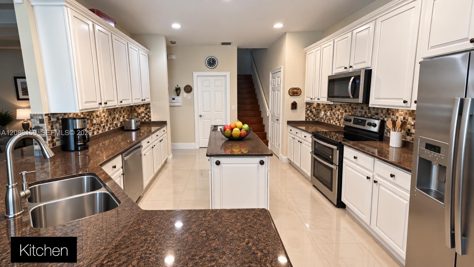 7104 Brunswick Circle gallery image #11