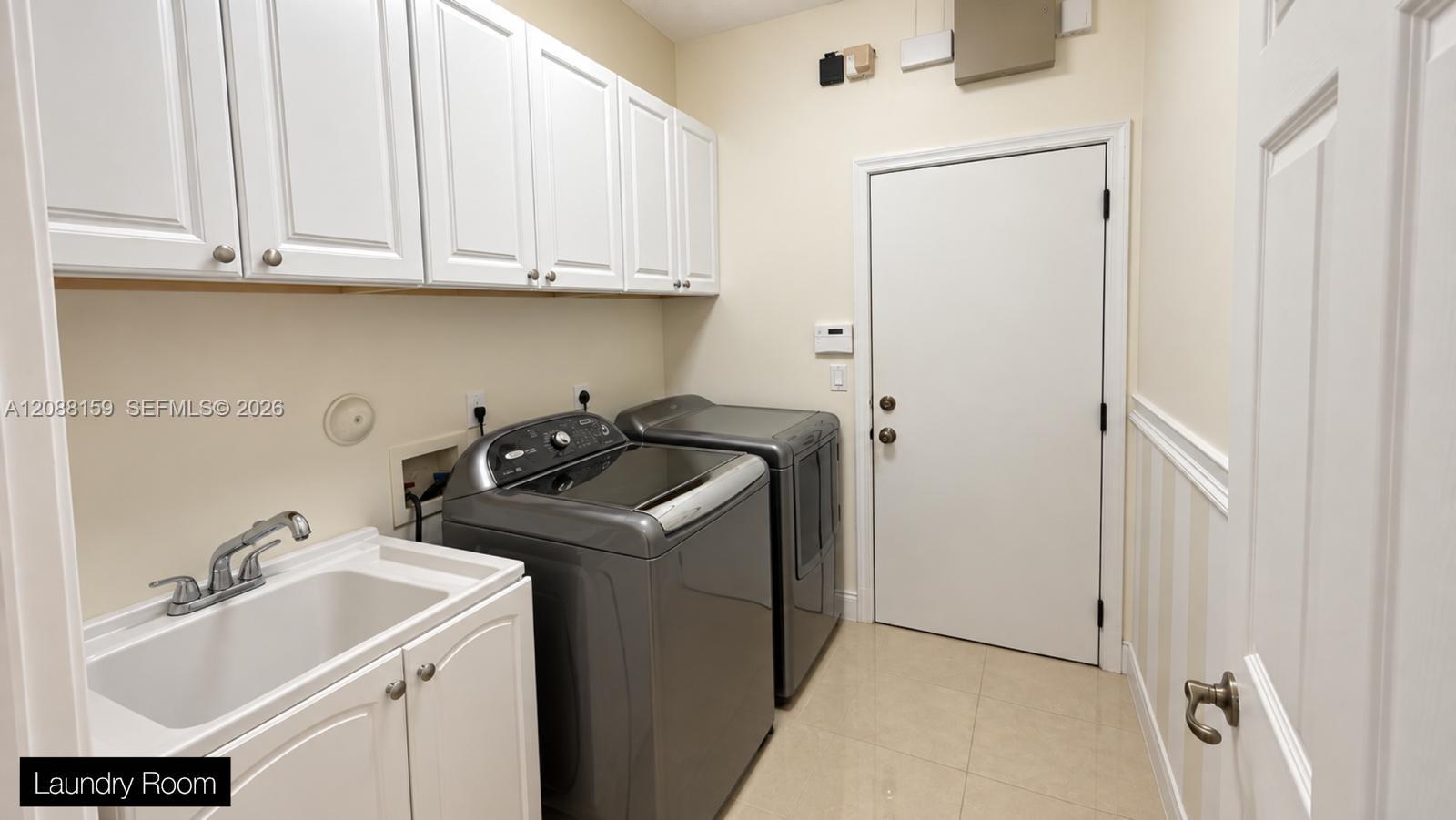7104 Brunswick Circle gallery image #15