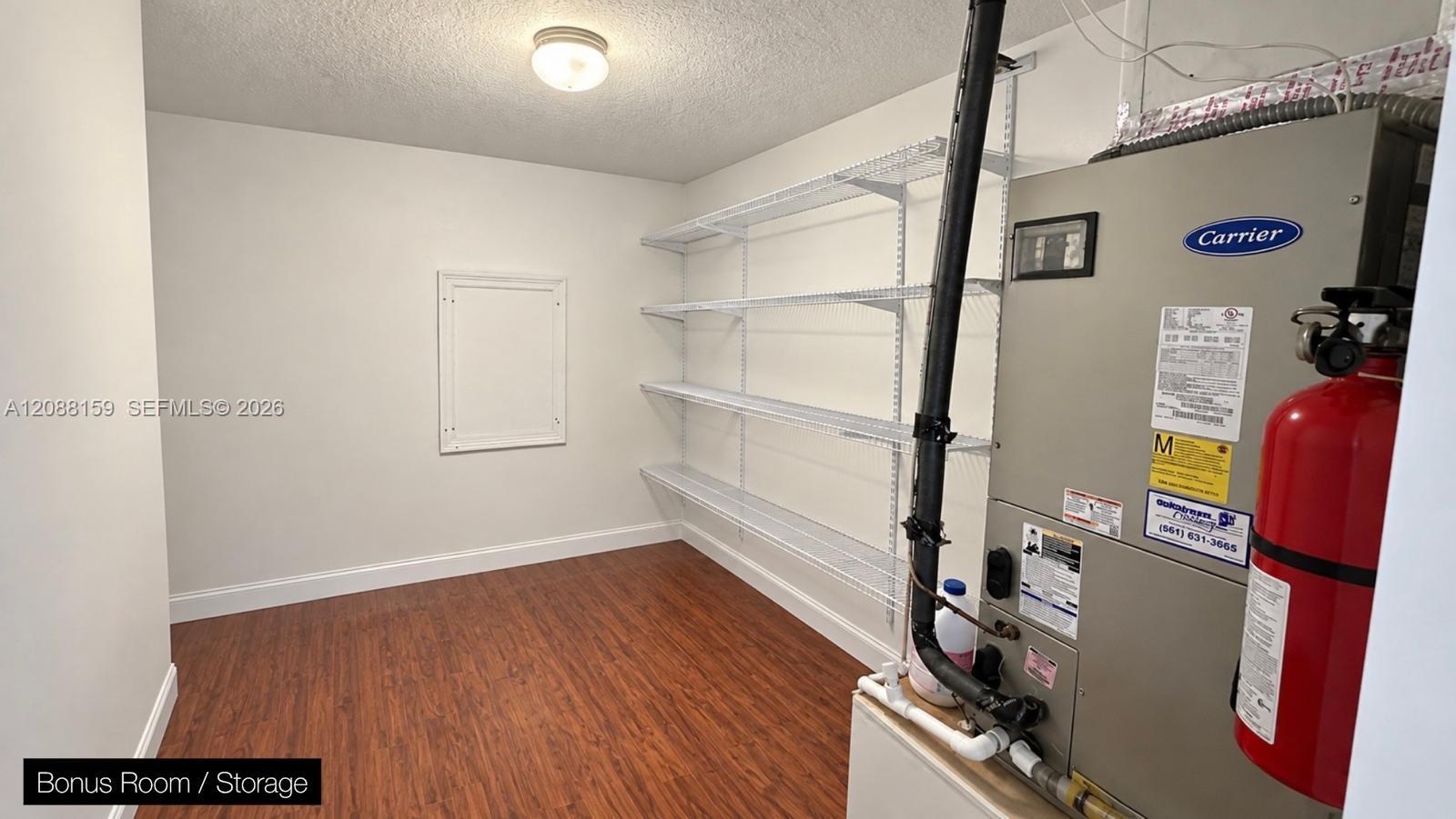7104 Brunswick Circle gallery image #36