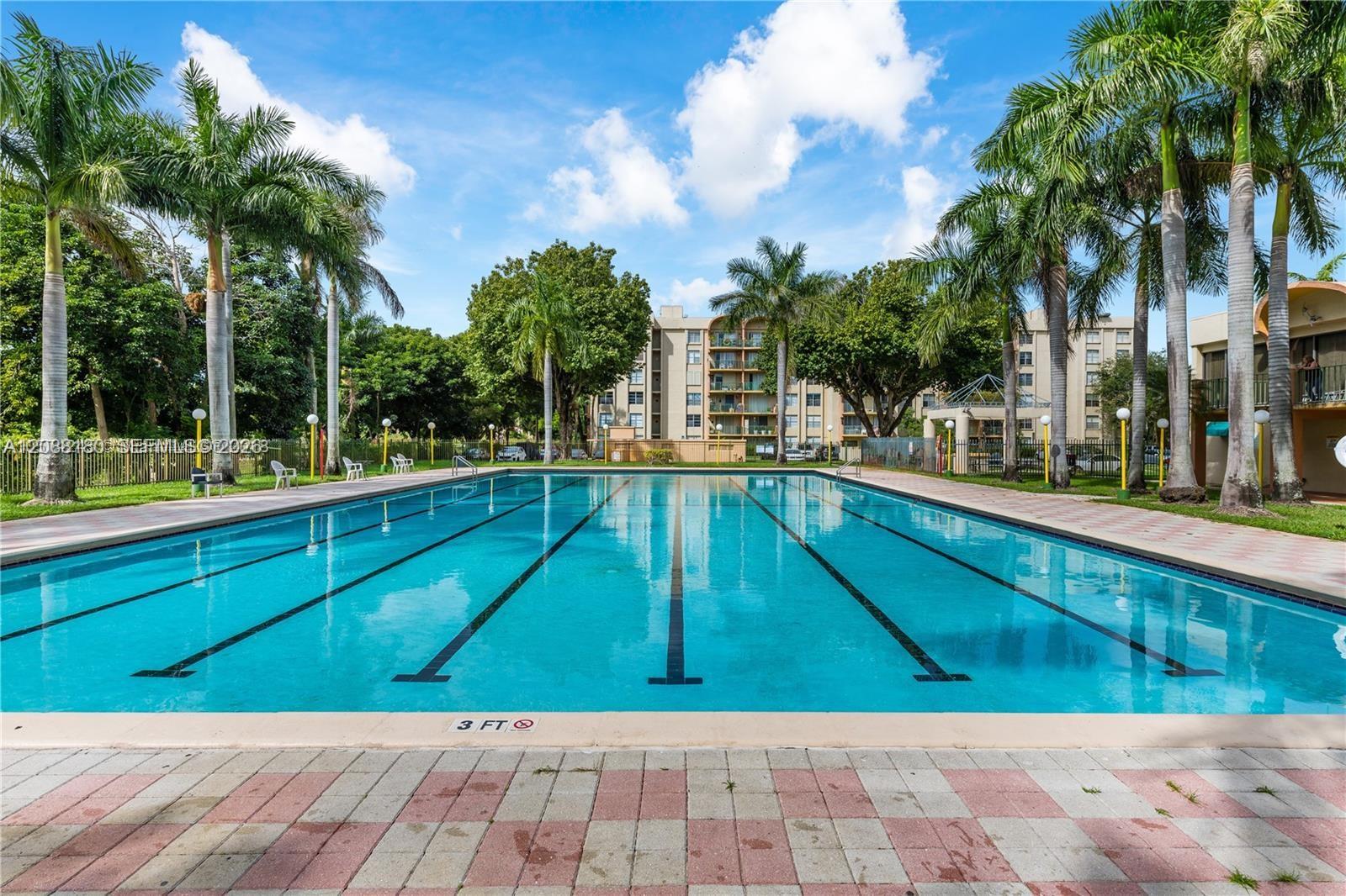 9360 Fontainebleau Boulevard