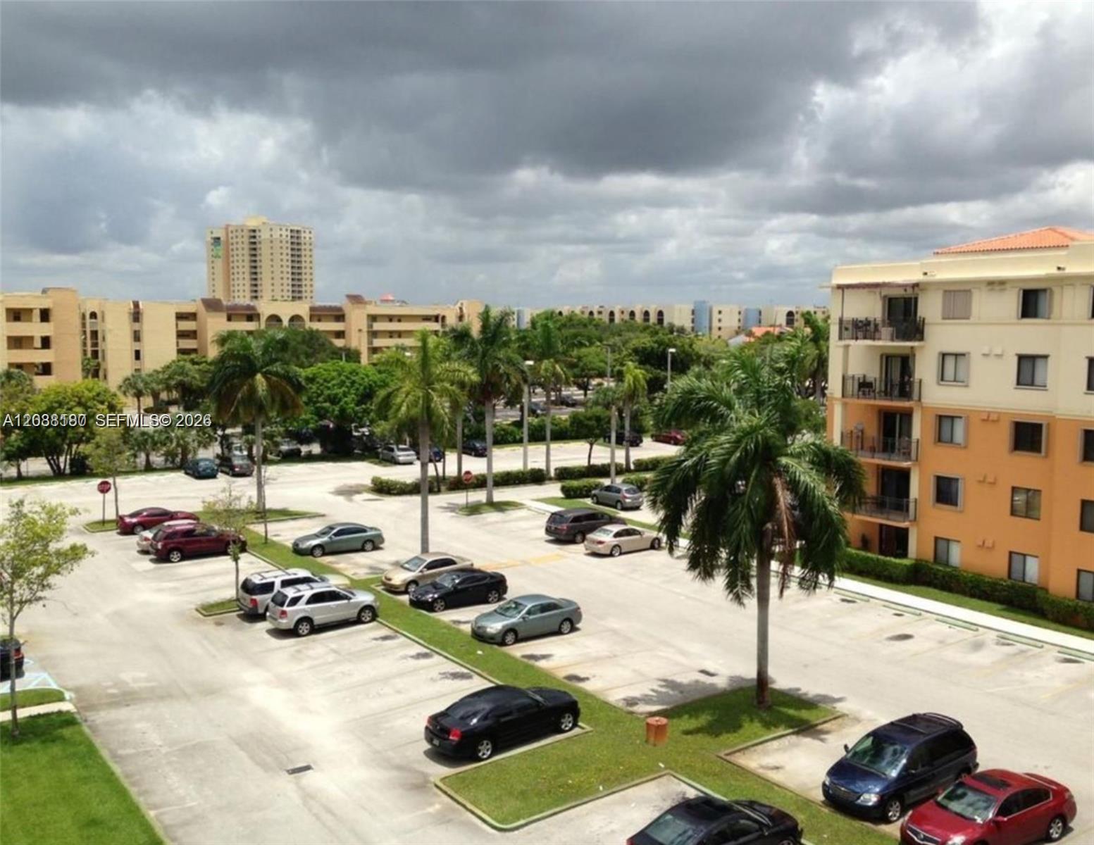 9360 Fontainebleau Boulevard