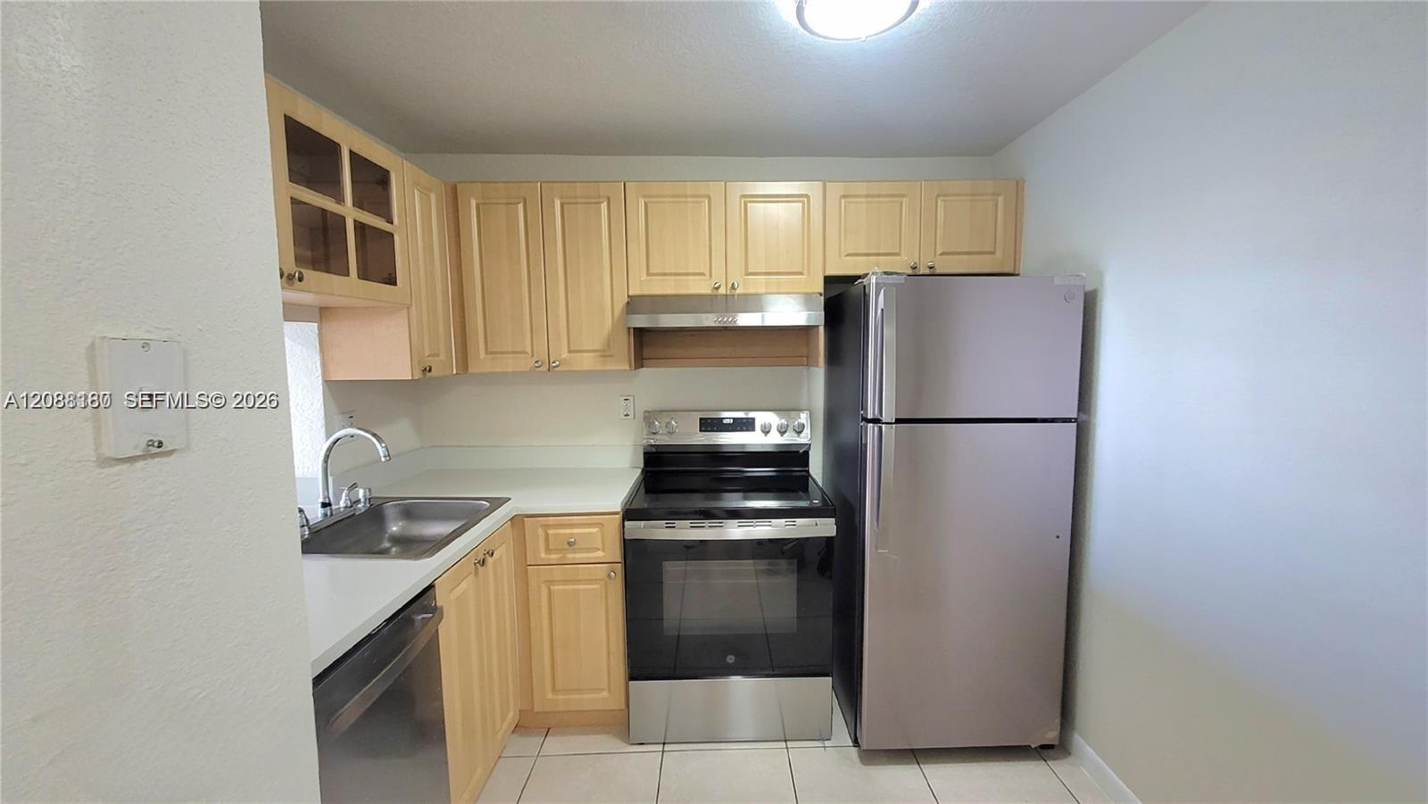 9360 Fontainebleau Boulevard