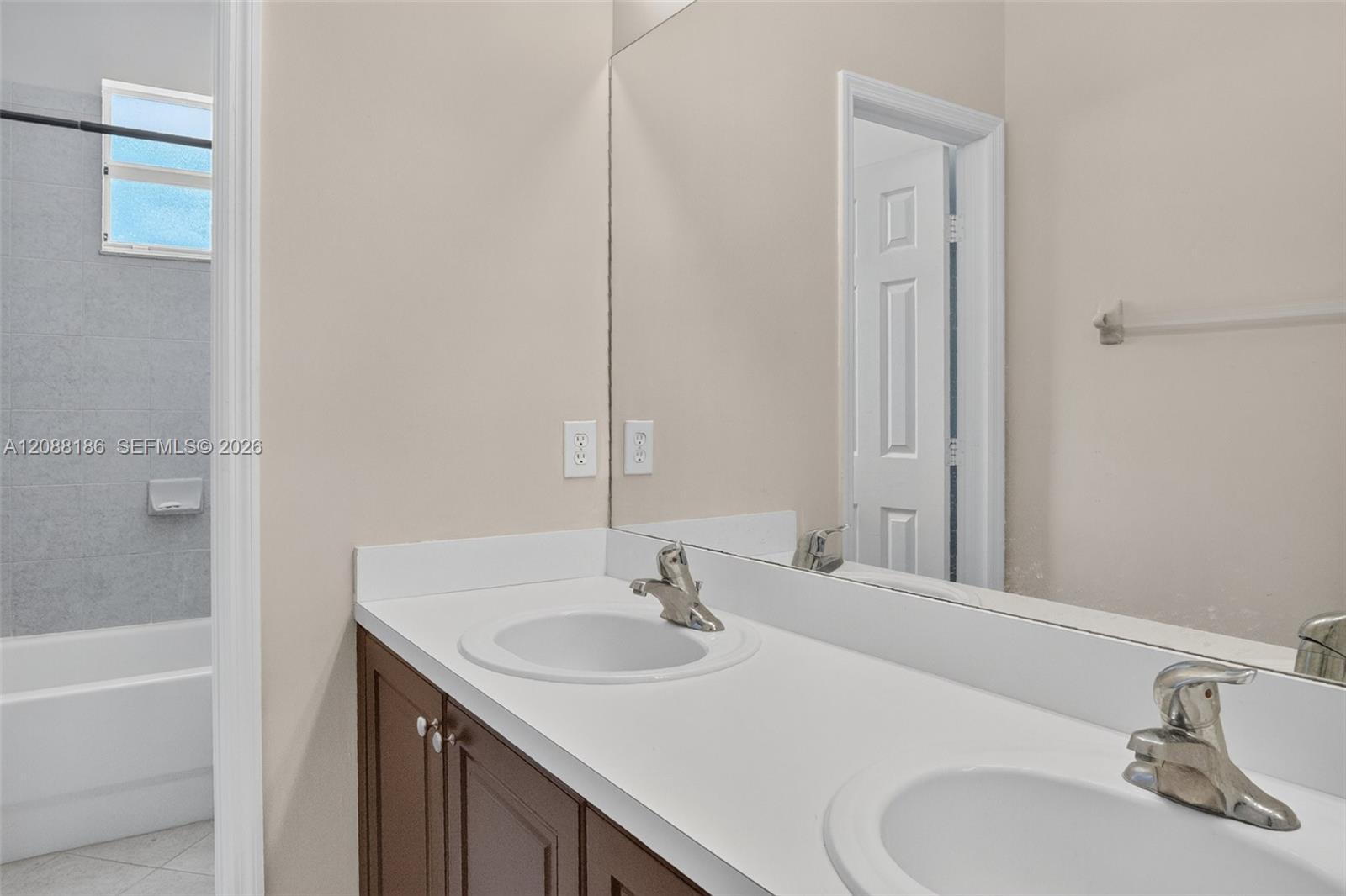 159 NE 36th Terrace