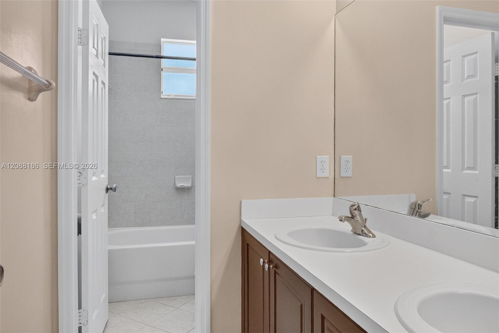 159 NE 36th Terrace
