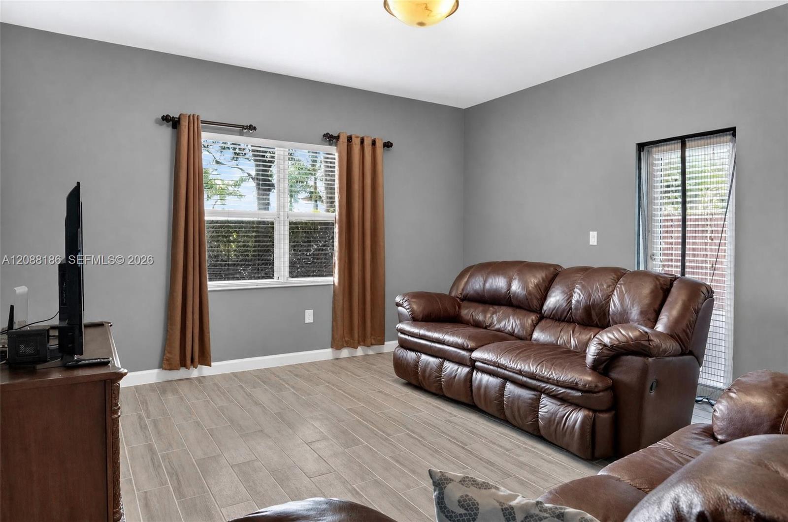 159 NE 36th Terrace