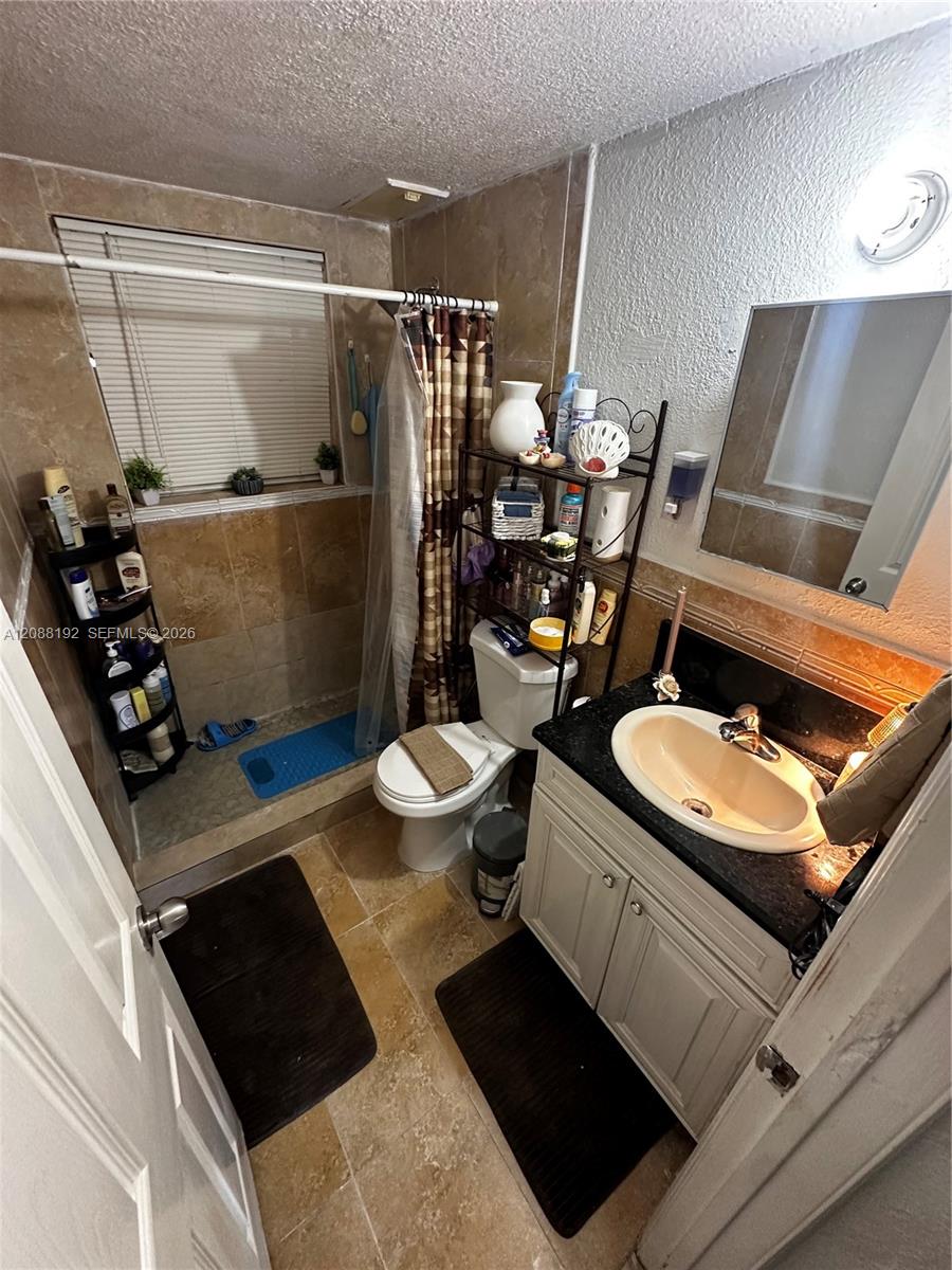 1245 W 24th Street