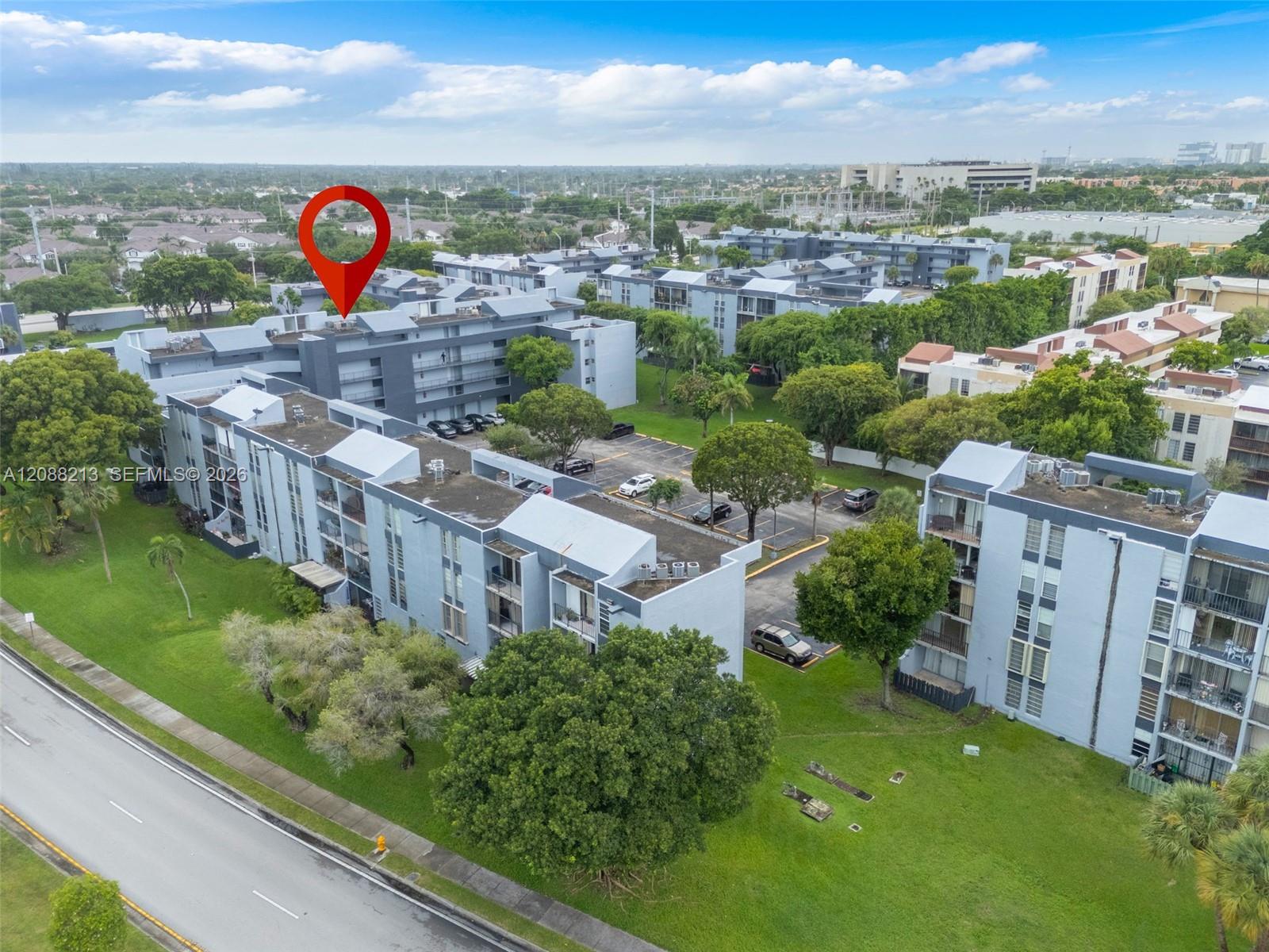 210 Fontainebleau Boulevard