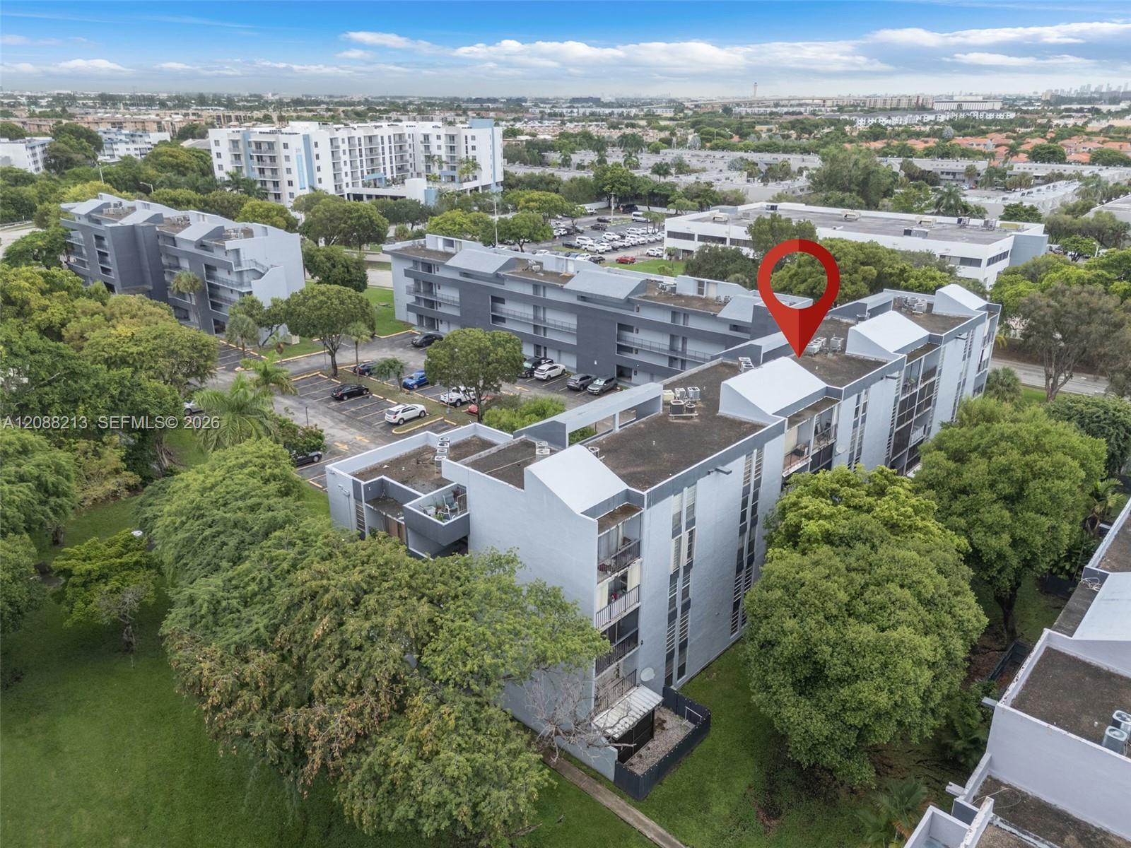 210 Fontainebleau Boulevard