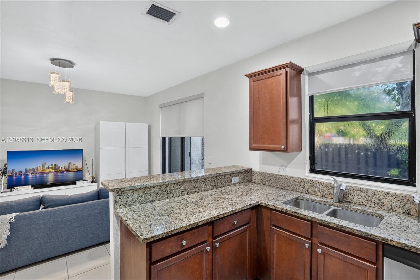 11249 NW 88th Terrace