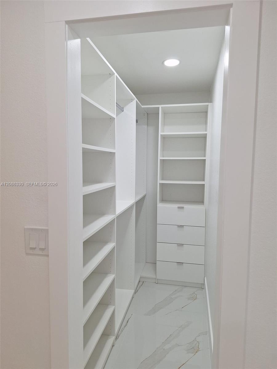 432 NW 15th Street