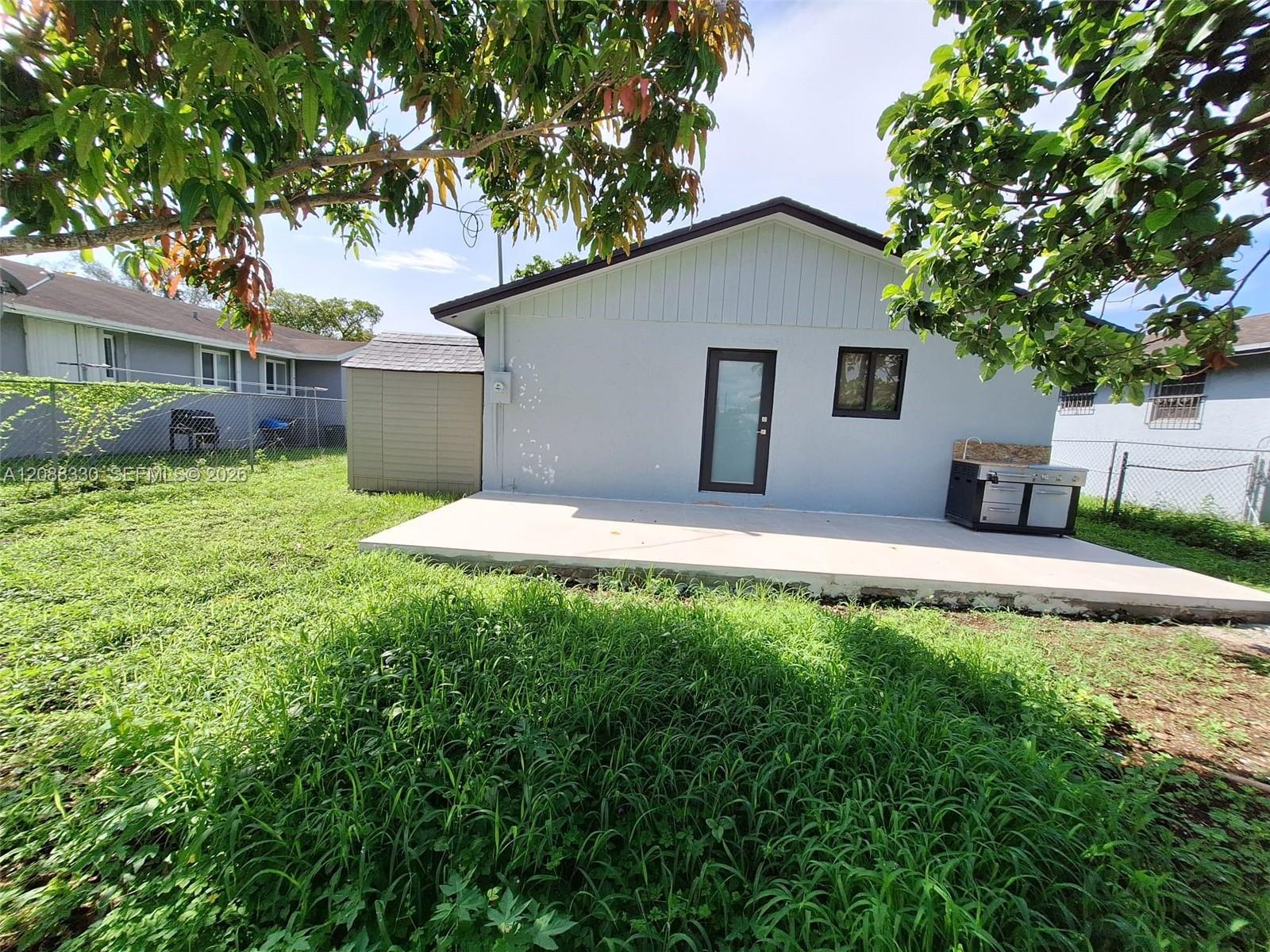 432 NW 15th Street