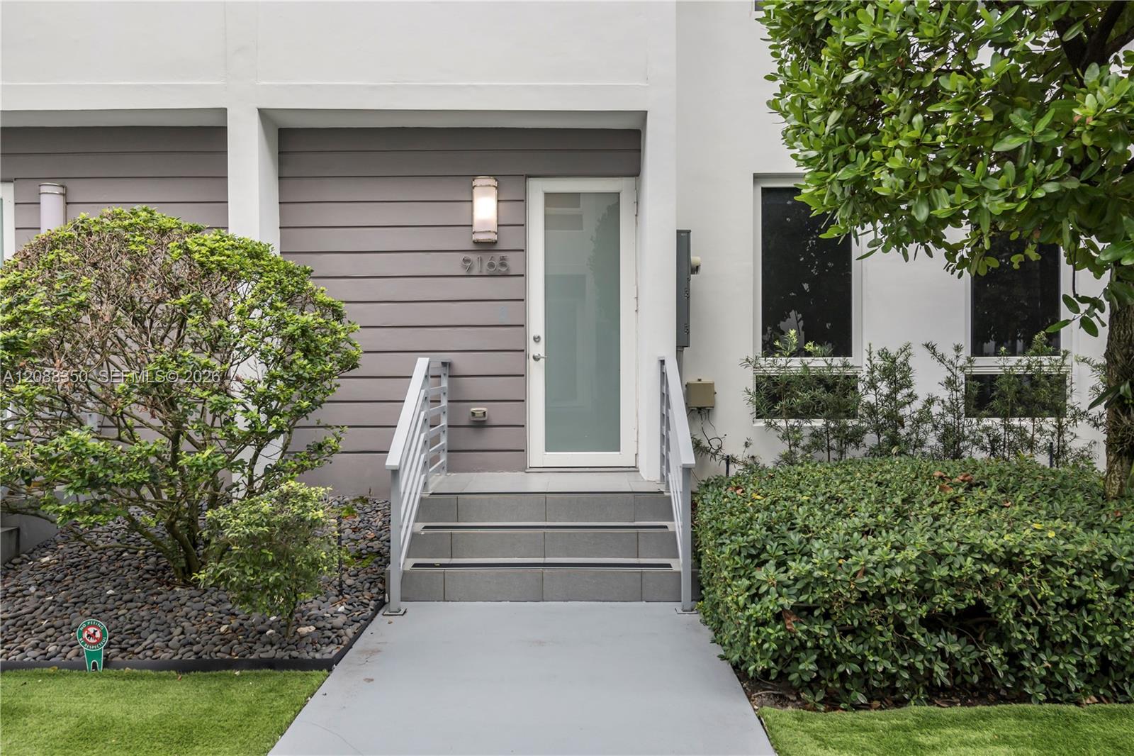 9165 NW 33rd Street