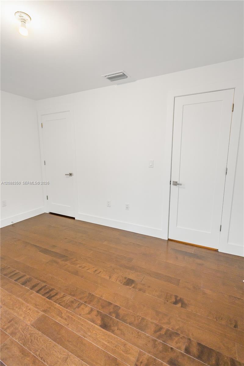 9165 NW 33rd Street