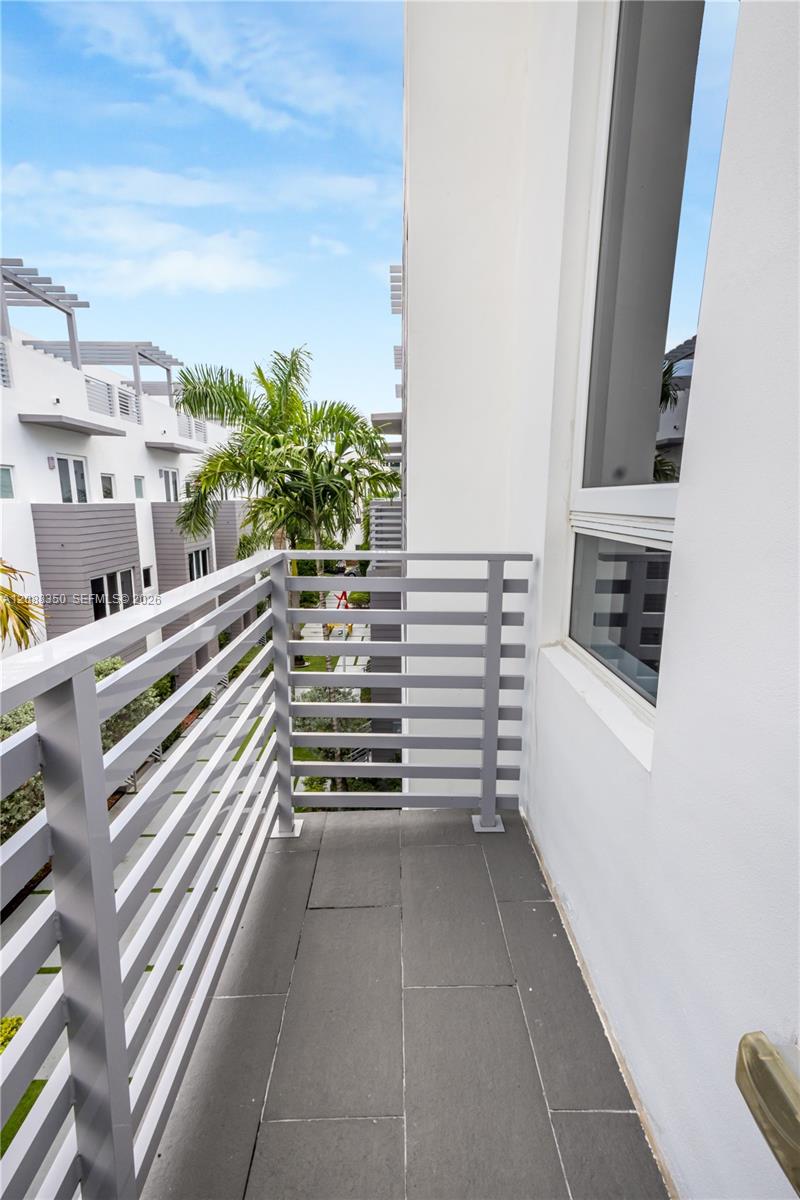 9165 NW 33rd Street