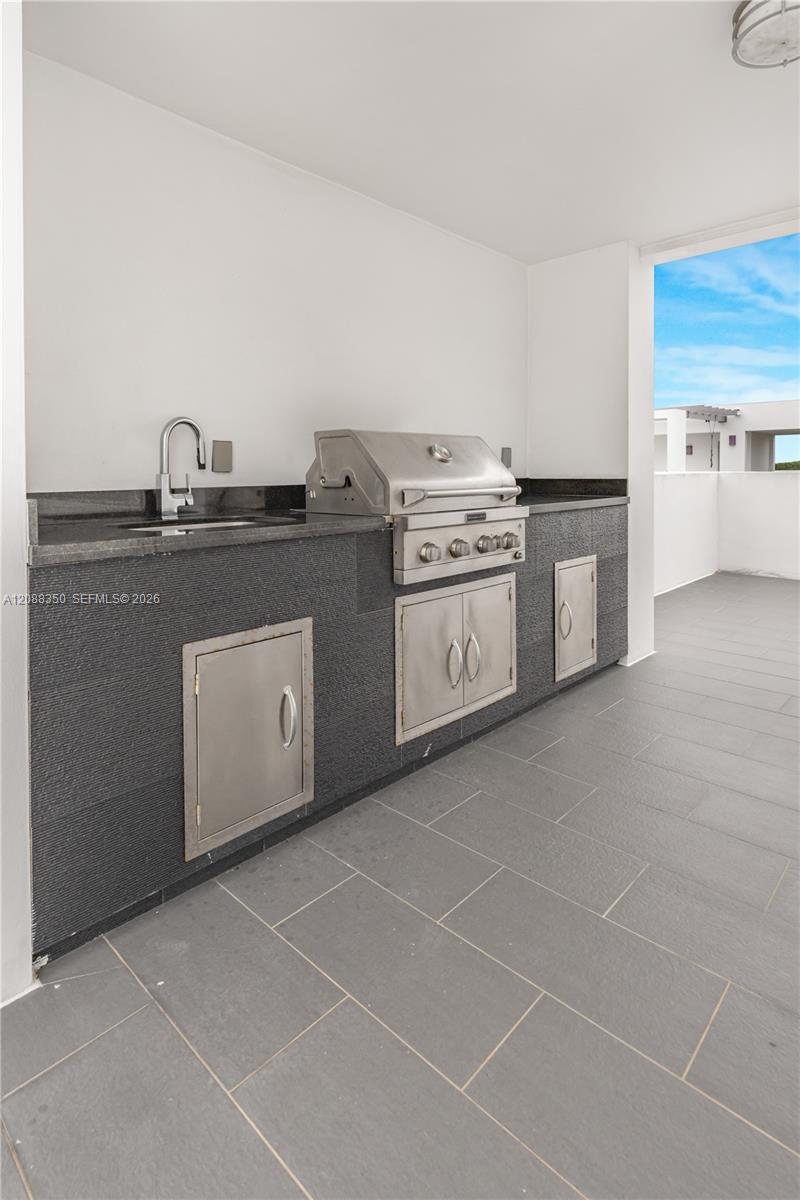 9165 NW 33rd Street