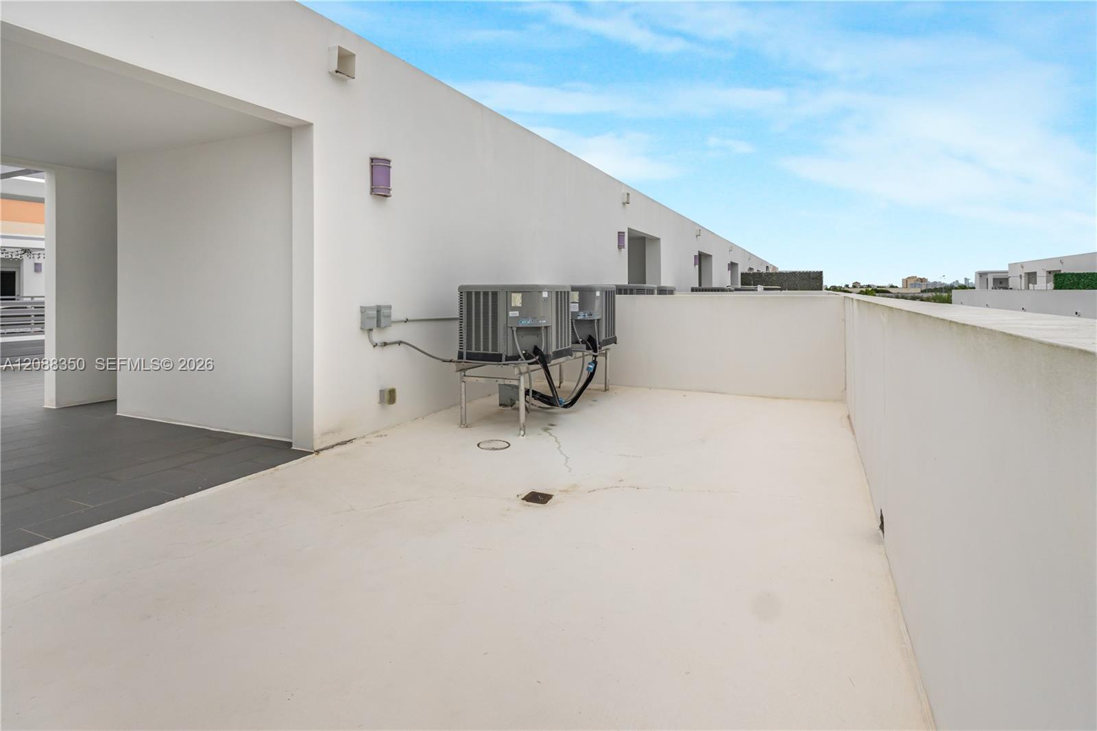 9165 NW 33rd Street