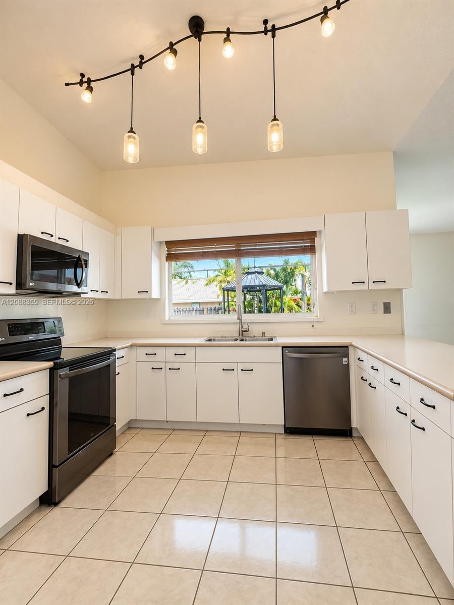 16080 SW 155th Court