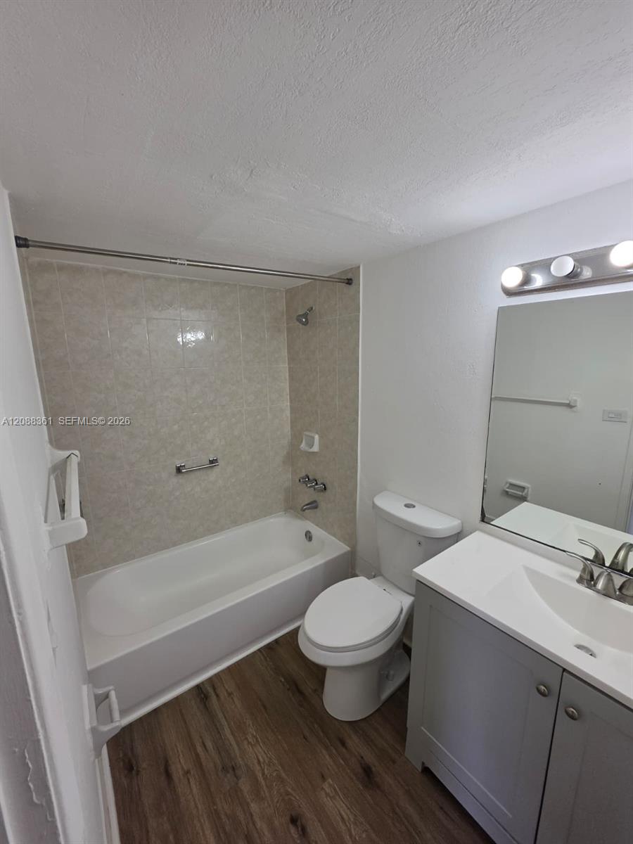 4550 NW 9th Street