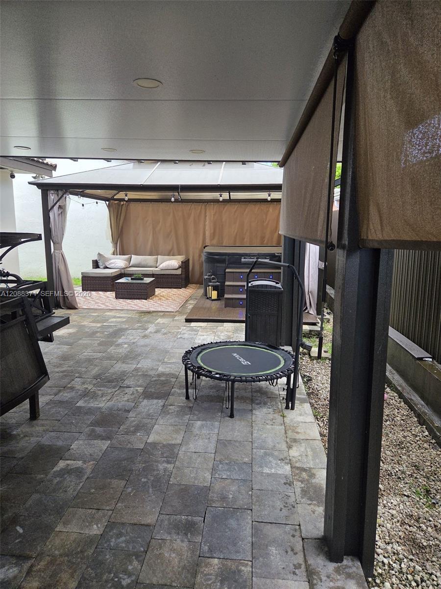 9085 NW 117th Street