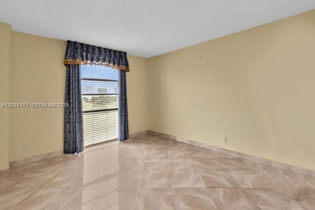 20400 W Country Club Drive