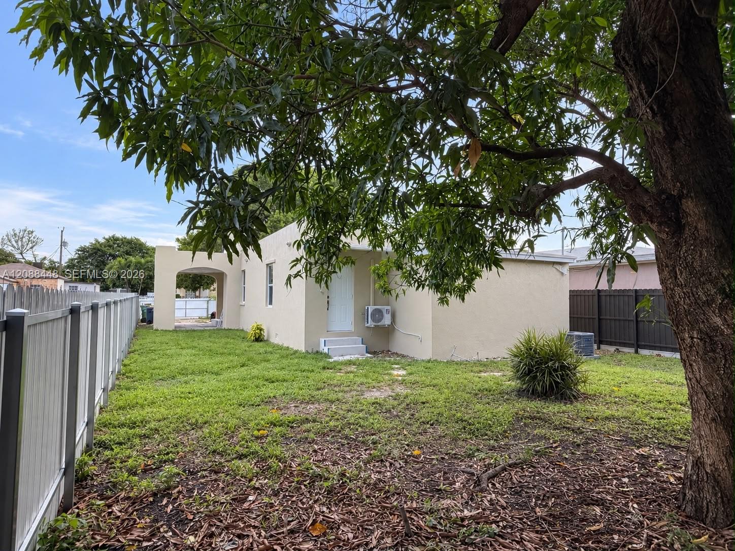 1922 NW 47th Terrace