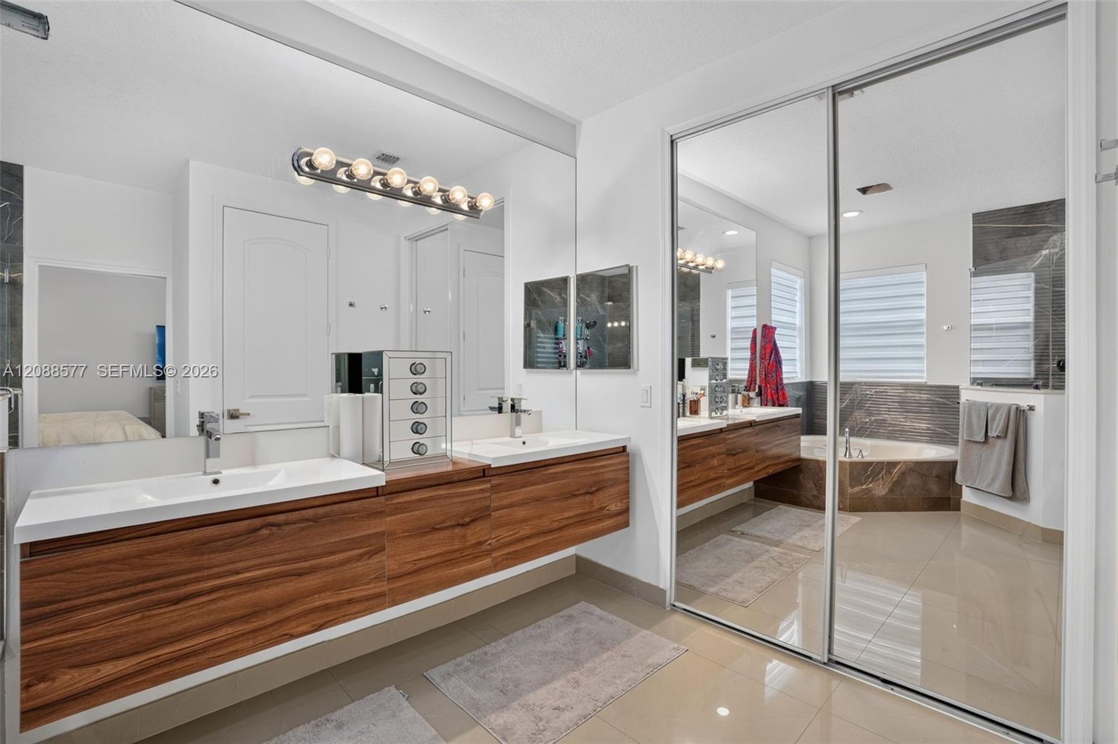 241 NE 33rd Terrace