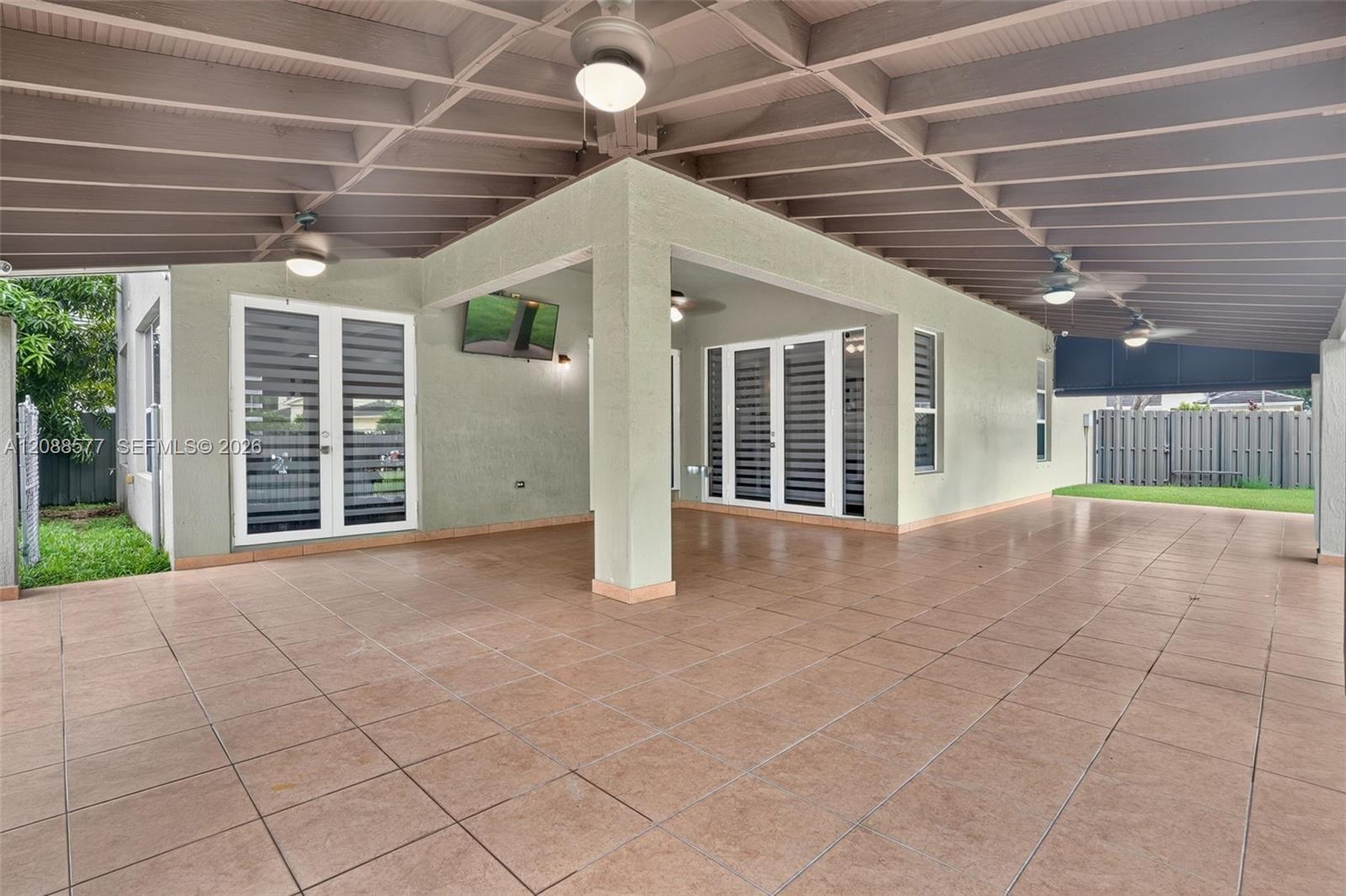241 NE 33rd Terrace