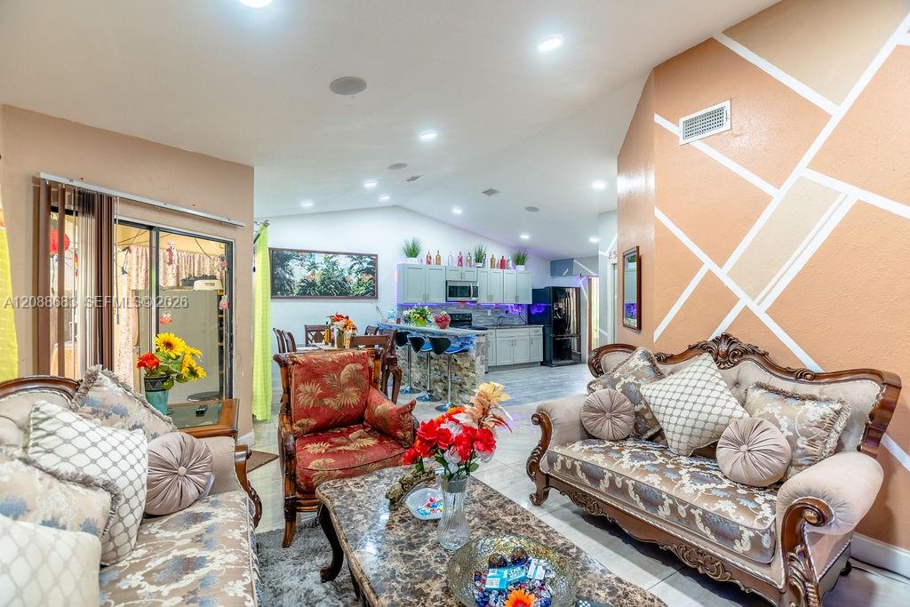 1111 San Remo Circle
