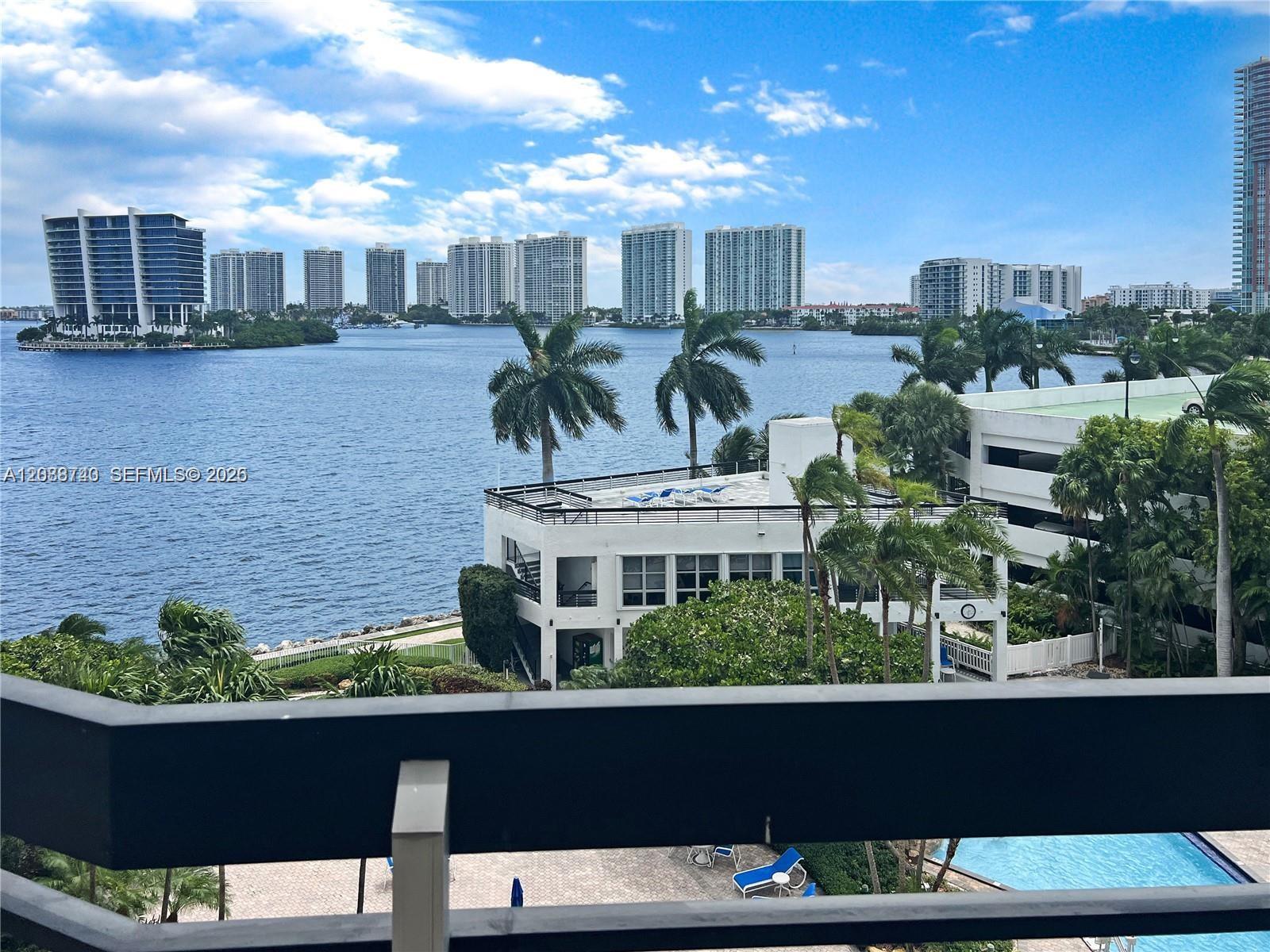 3600 Mystic Pointe Drive