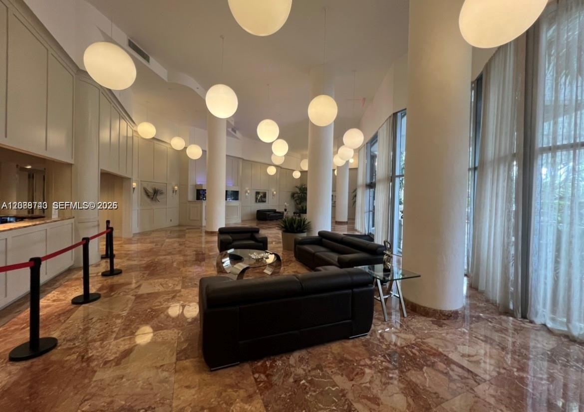 3600 Mystic Pointe Drive