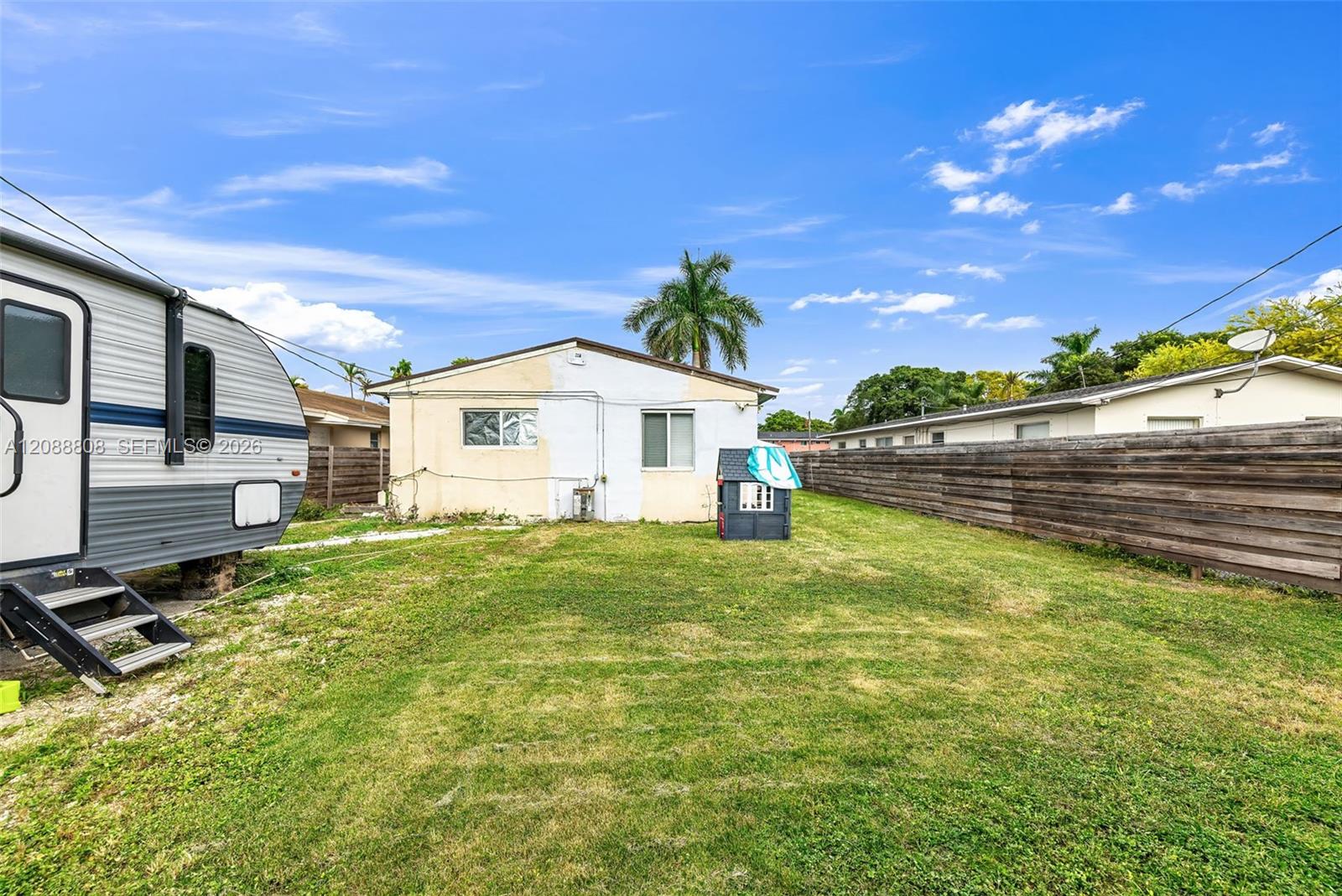 110 NE 9th Court