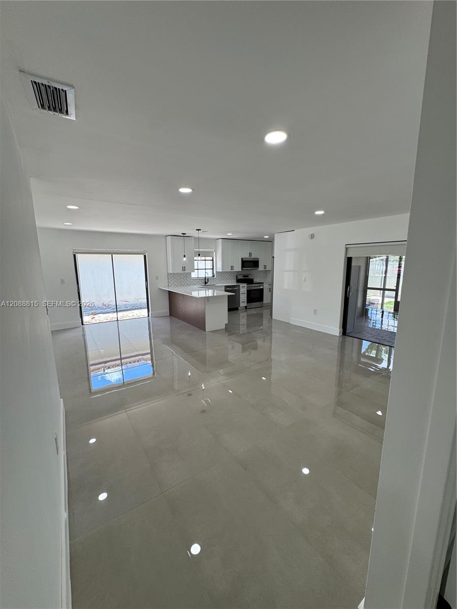 748 NW 133rd Avenue