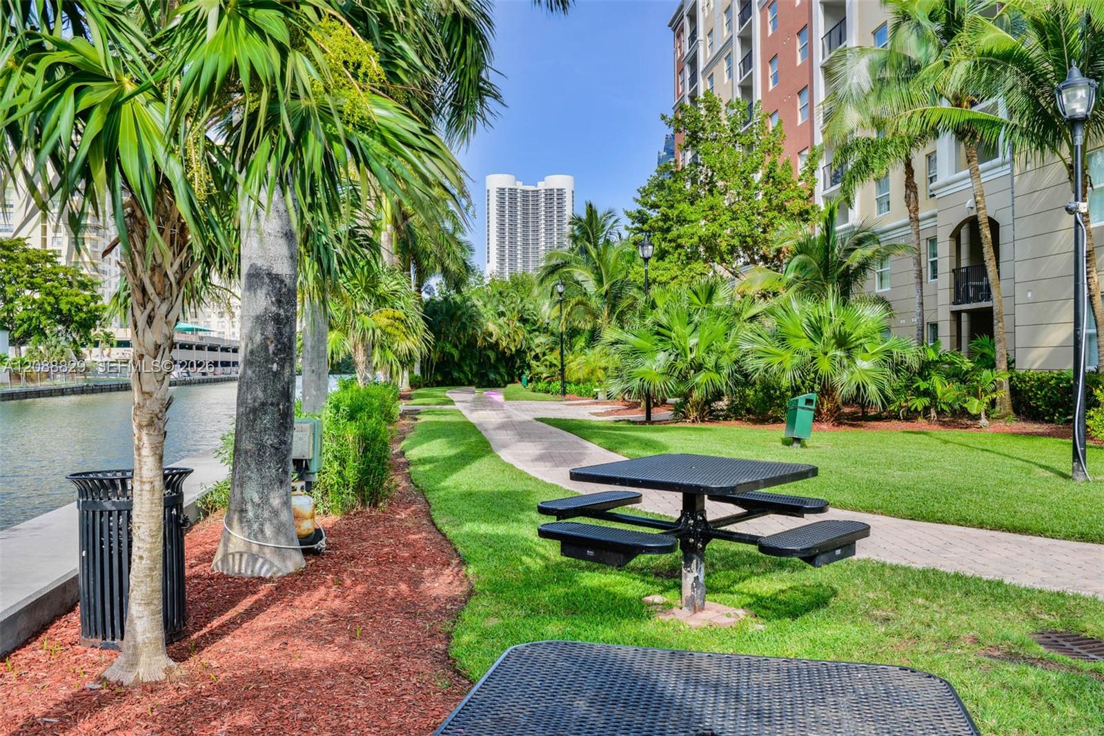 17100 N Bay Road