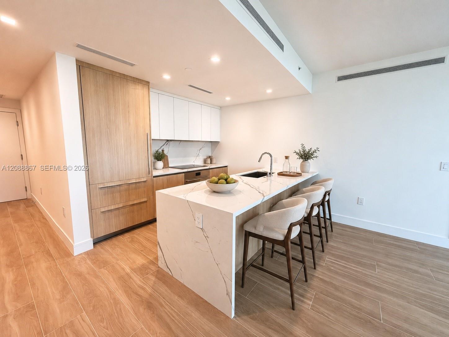2411 Laguna Circle