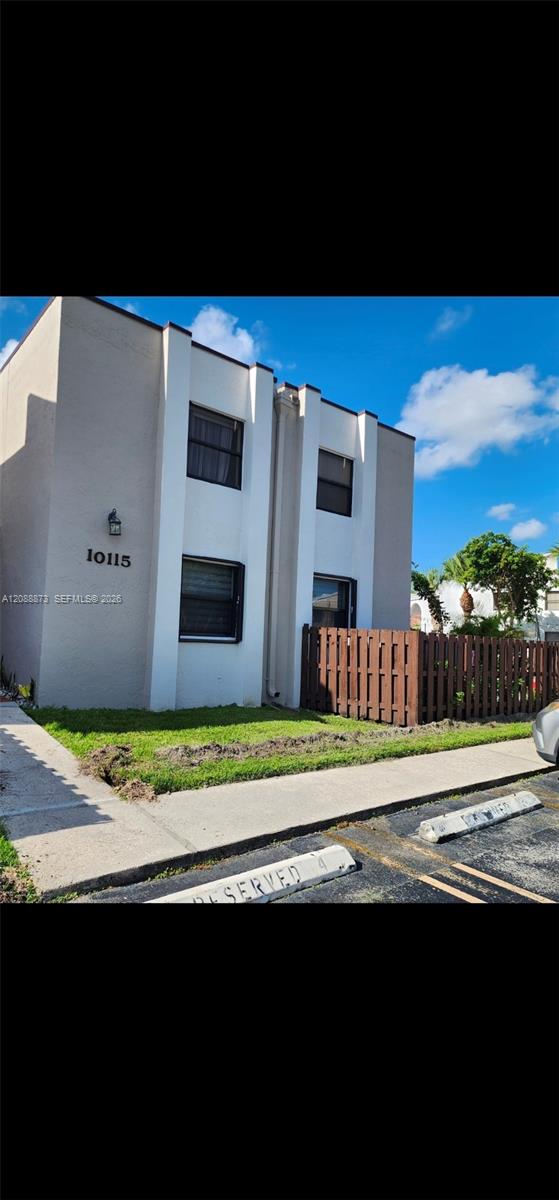 10115 NW 9th St Circle