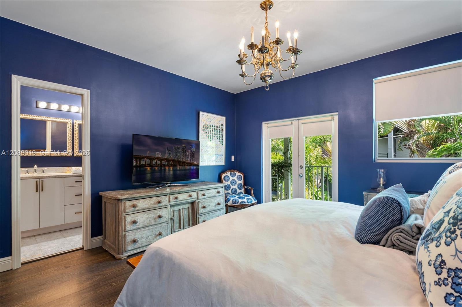 3139 Hibiscus Street