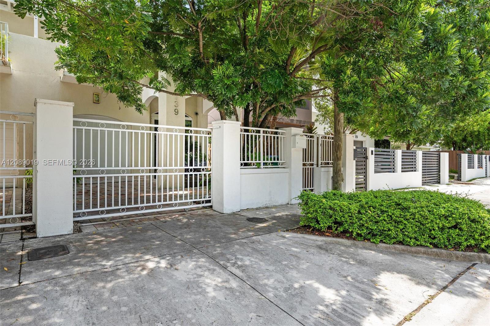 3139 Hibiscus Street