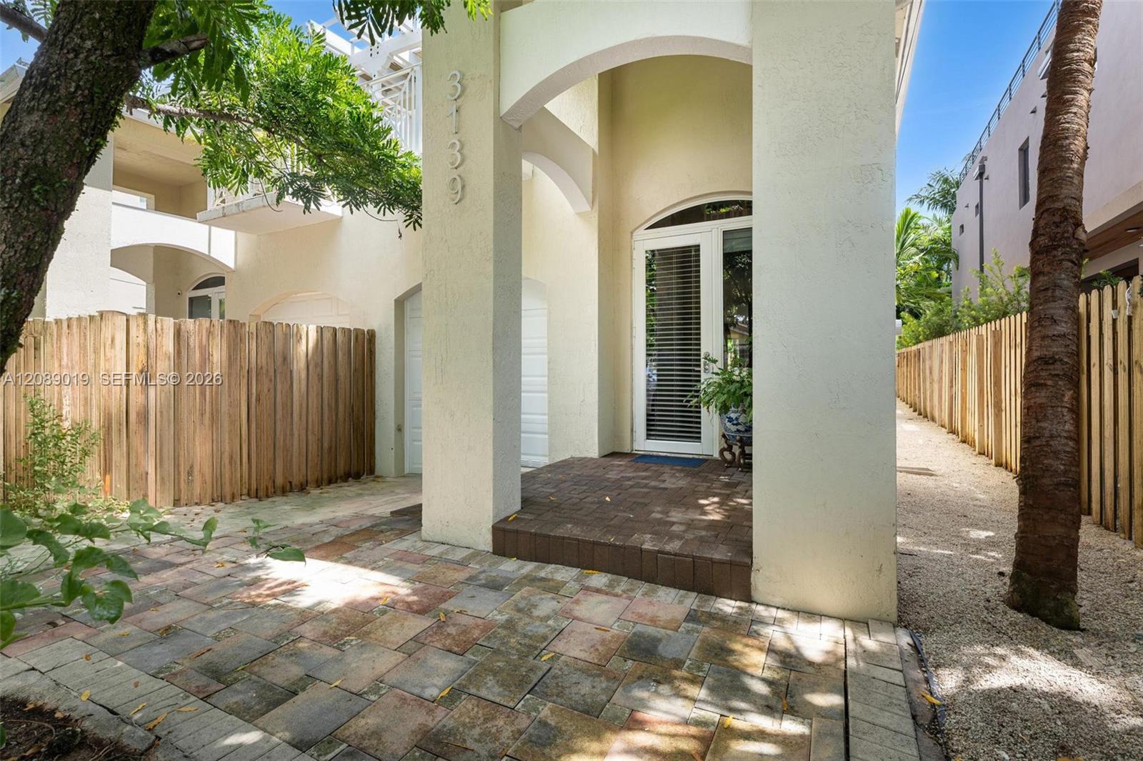 3139 Hibiscus Street