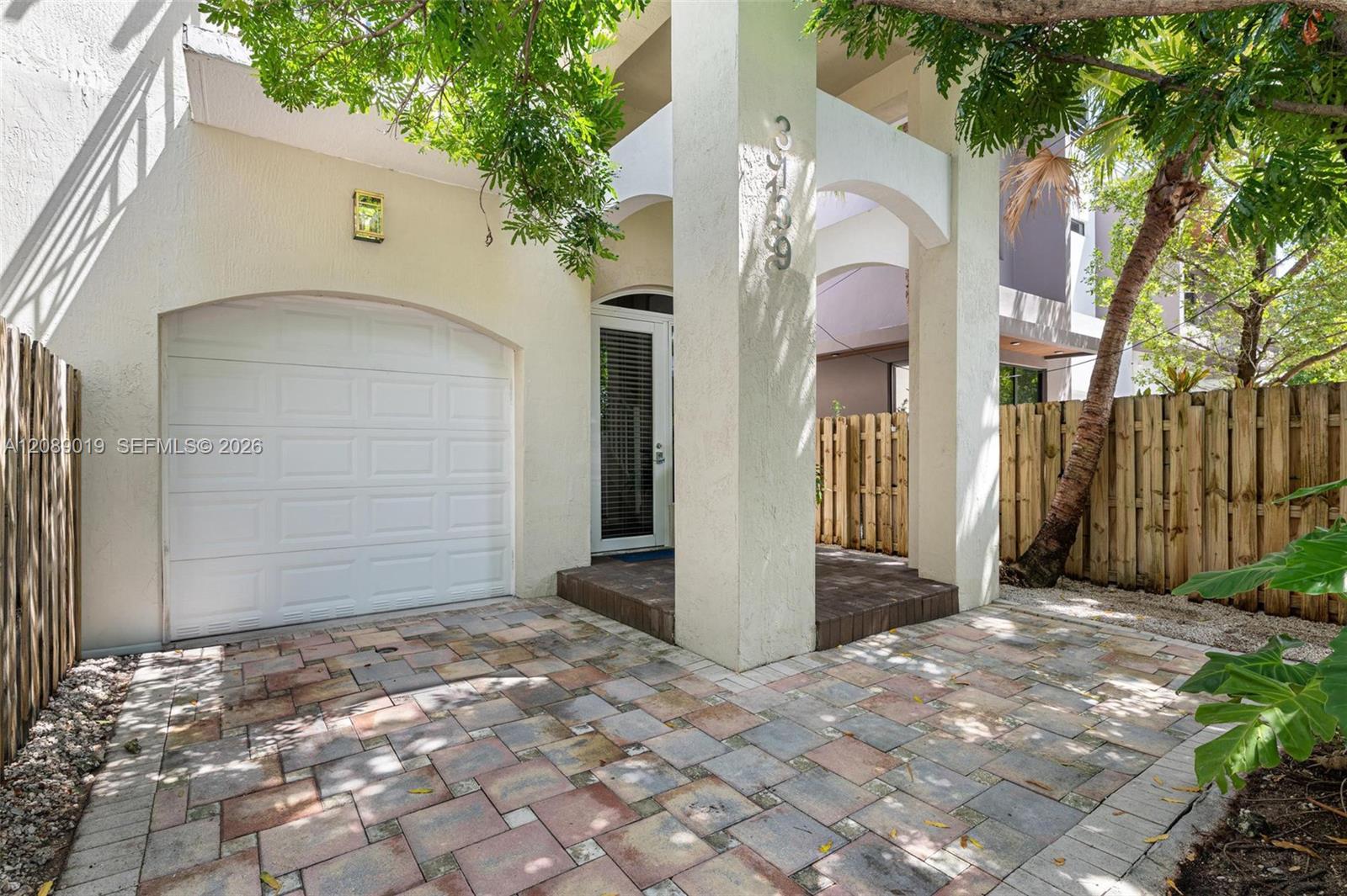 3139 Hibiscus Street