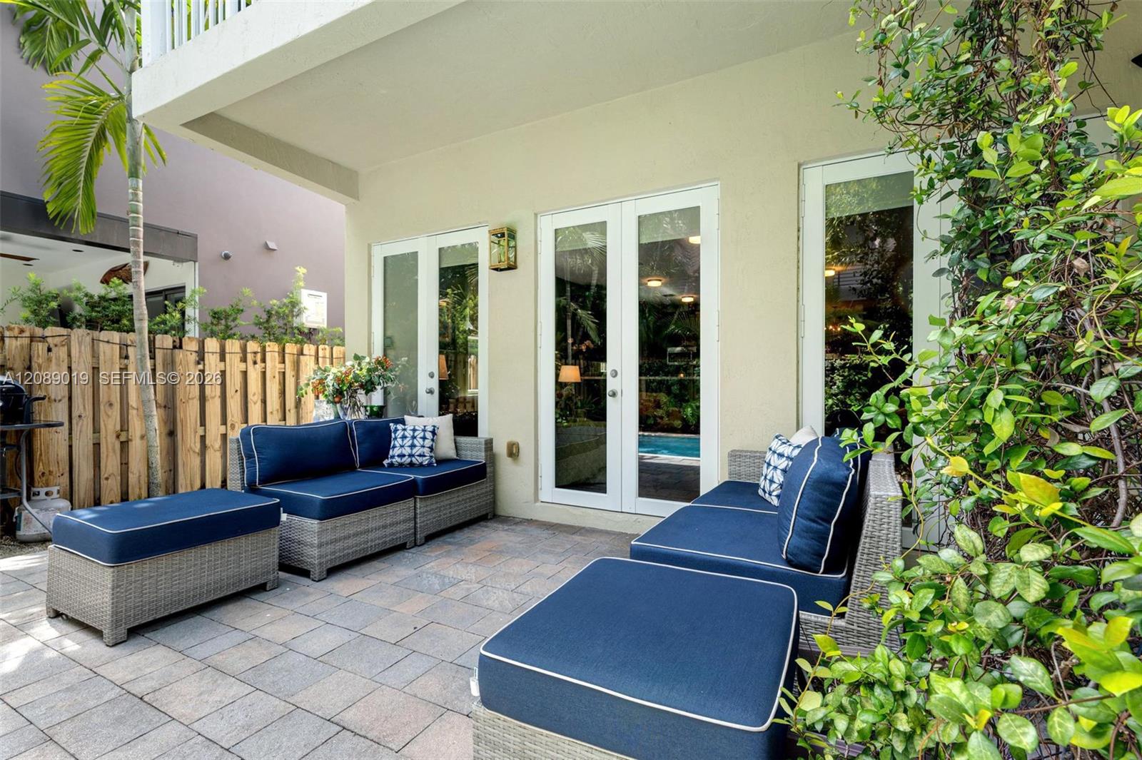 3139 Hibiscus Street