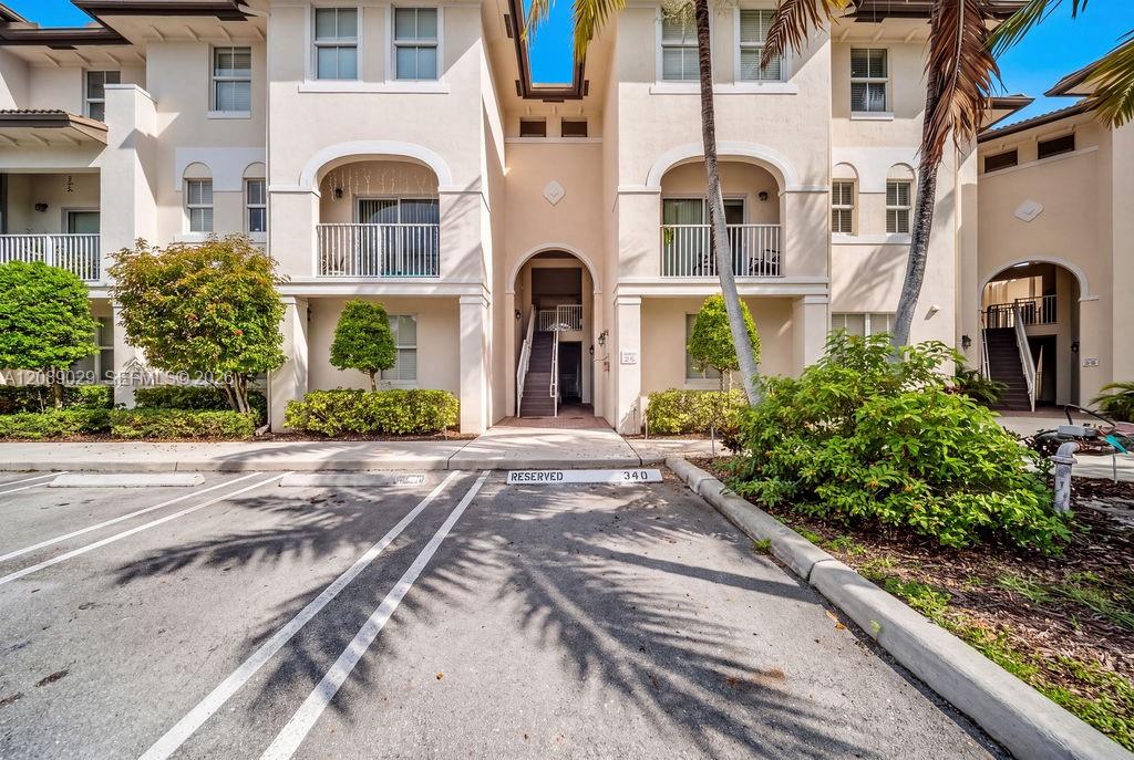 11603 NW 89th Street