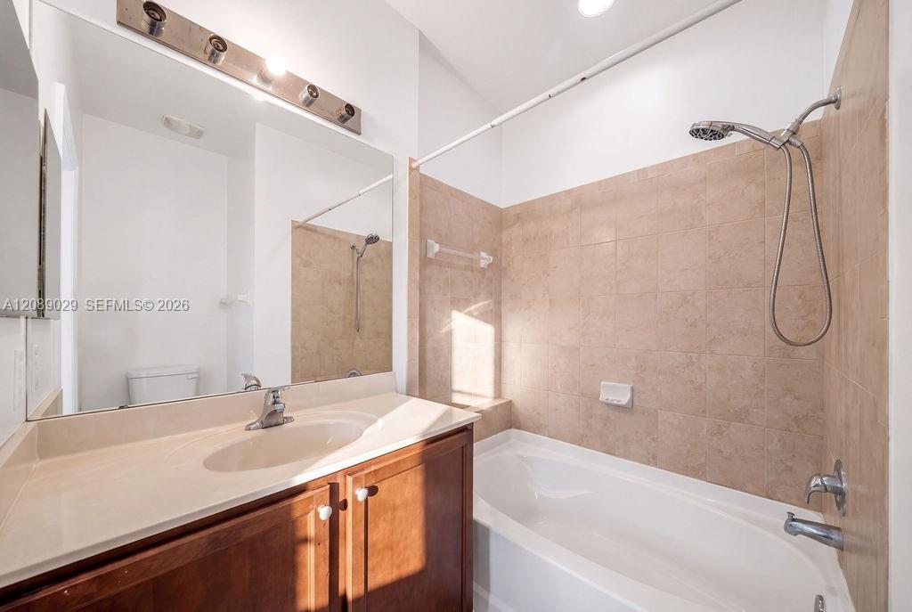11603 NW 89th Street