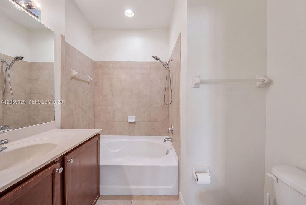 11603 NW 89th Street